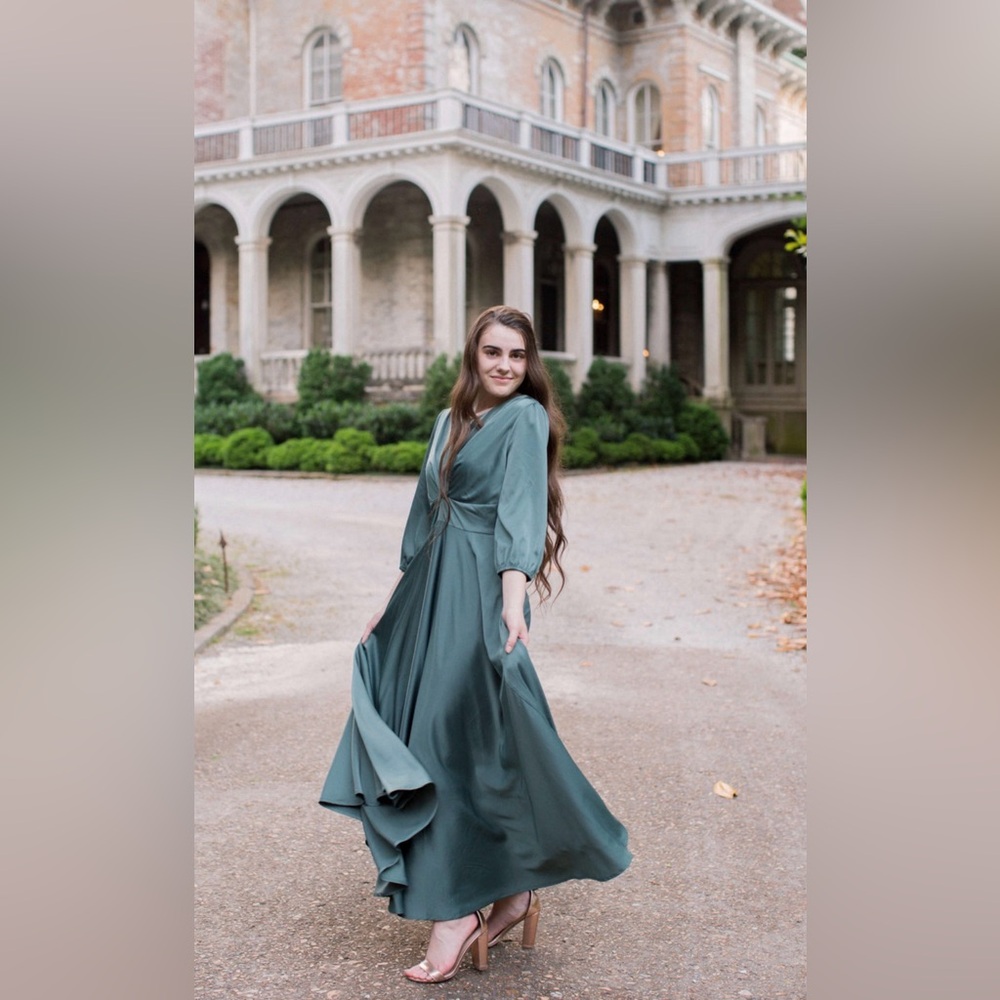 Dainty Jewell’s Essence of Elegance Maxi Dress